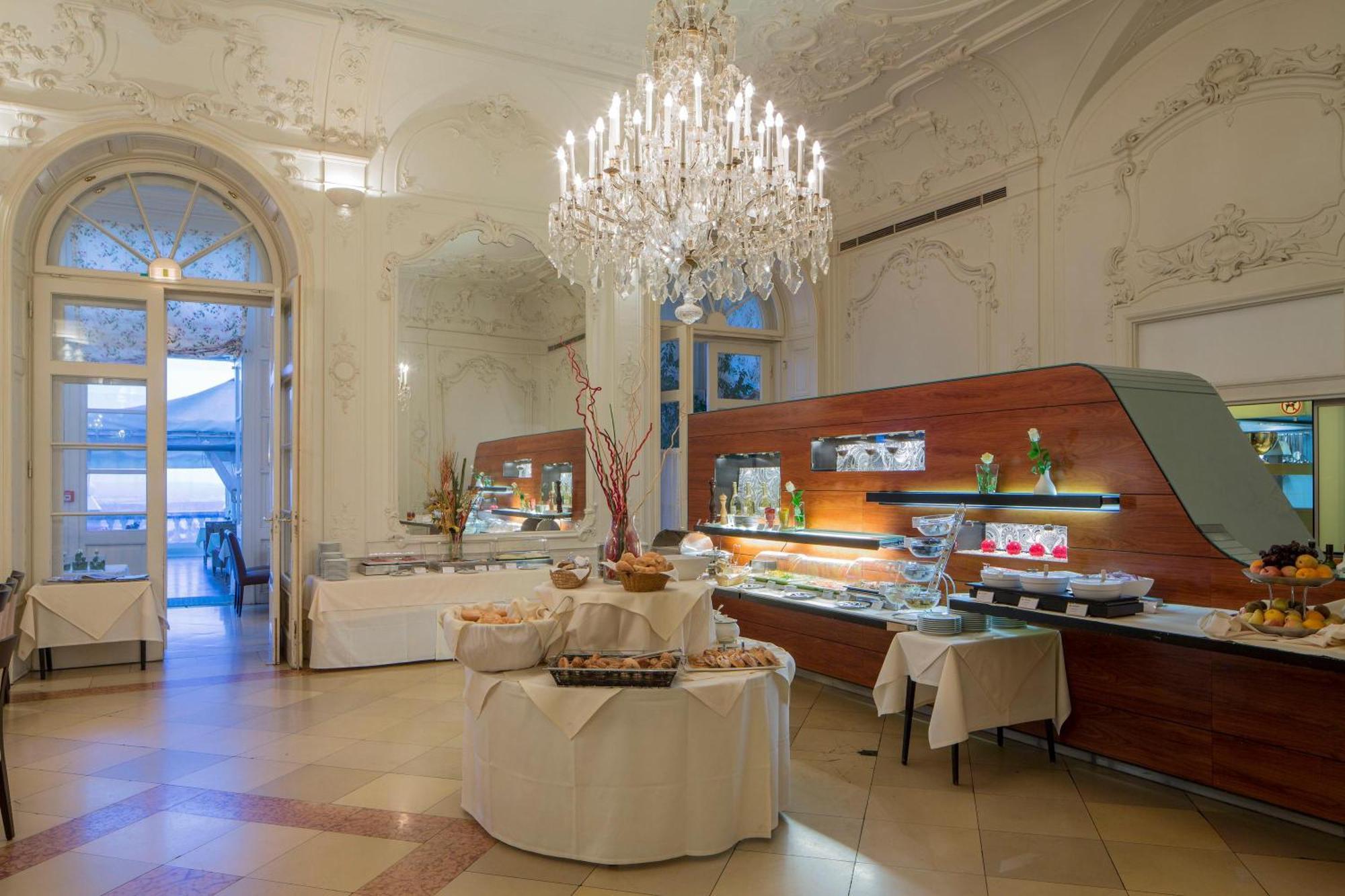 Austria Trend Schloss Wilhelminenberg Vienne