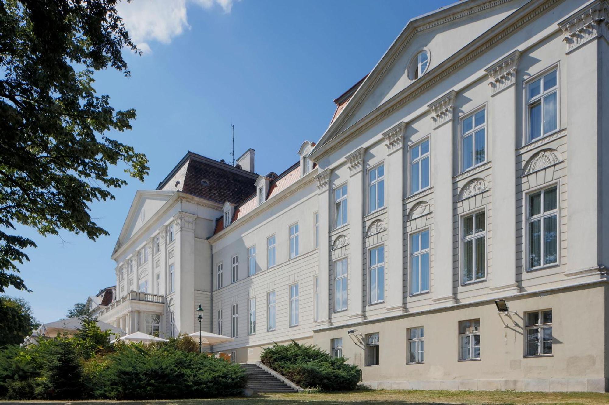 Austria Trend Schloss Wilhelminenberg Vienne